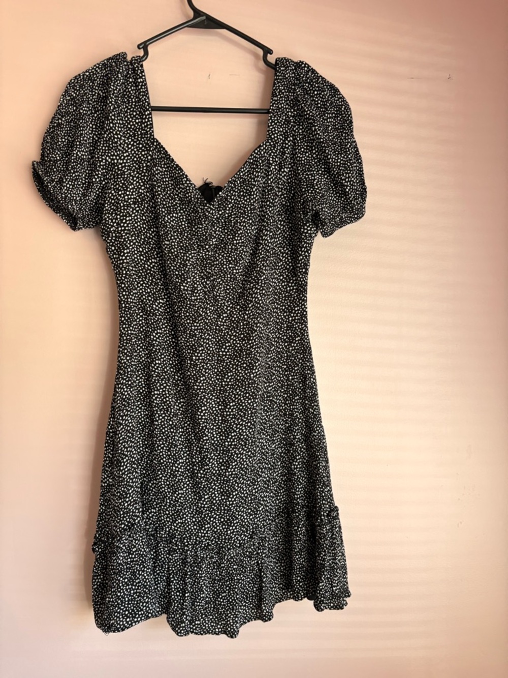 💚Altar'd State Black and White Polka Dot Puff-Sleeve Mini Dress